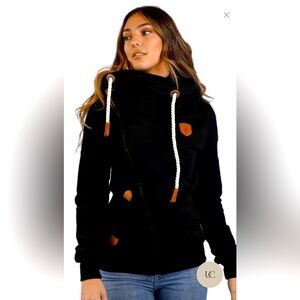 Wanakome Athena Hoodie XL - black with brown faux leather details 8/10